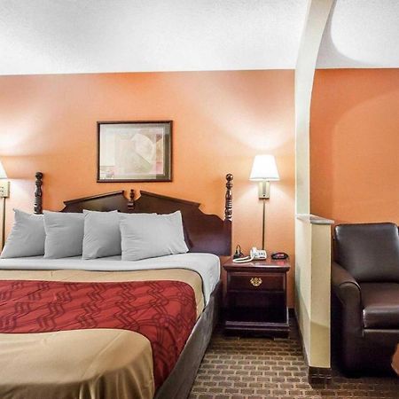 Econo Lodge Inn & Suites I-20, Exit 73 Tuscaloosa Extérieur photo