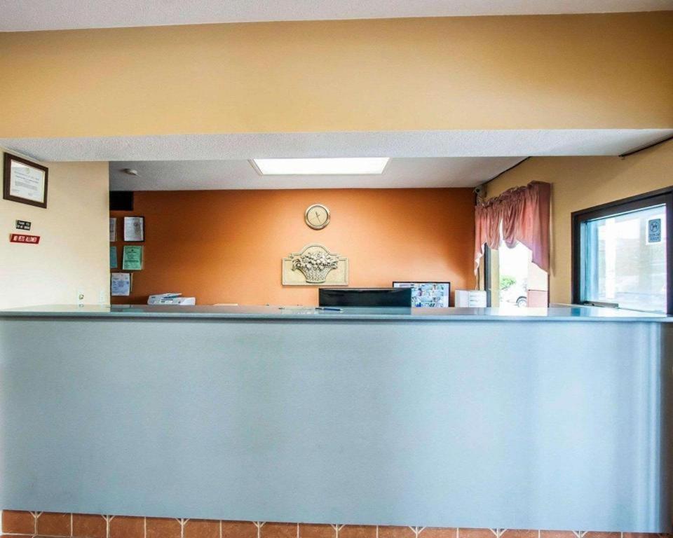 Econo Lodge Inn & Suites I-20, Exit 73 Tuscaloosa Extérieur photo