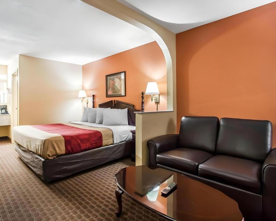 Econo Lodge Inn & Suites I-20, Exit 73 Tuscaloosa Extérieur photo