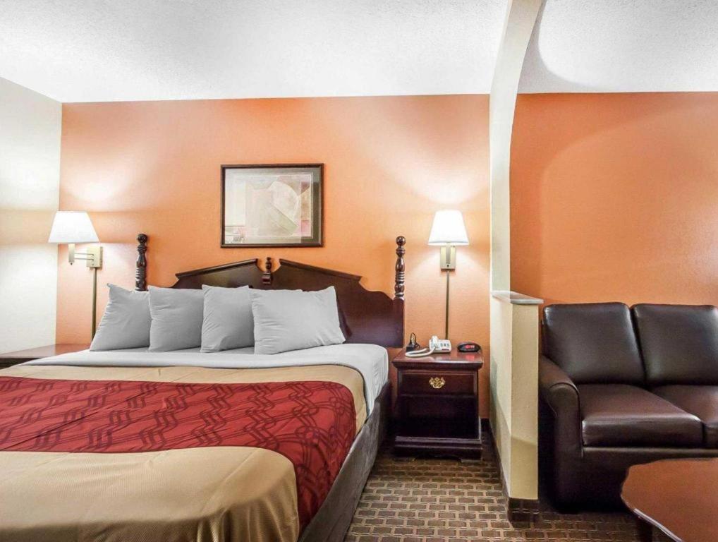 Econo Lodge Inn & Suites I-20, Exit 73 Tuscaloosa Extérieur photo