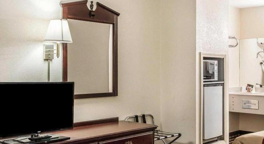 Econo Lodge Inn & Suites I-20, Exit 73 Tuscaloosa Extérieur photo